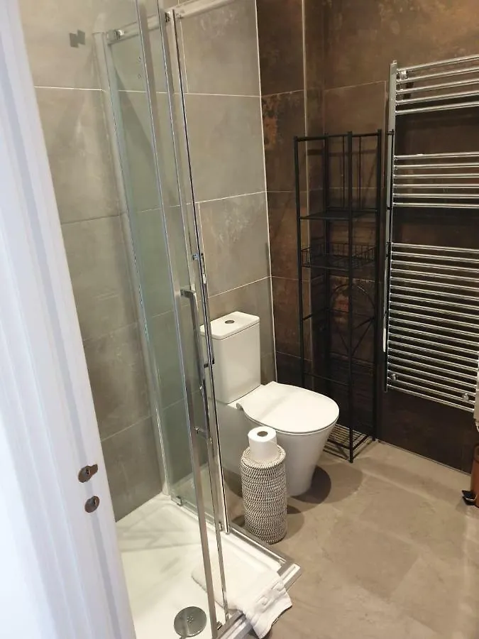 Birchover Juniper Court Aparthotel Nottingham